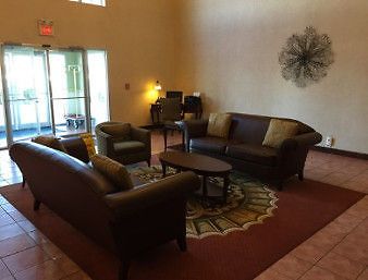 Seasons Inn & Suites Highland Exteriér fotografie
