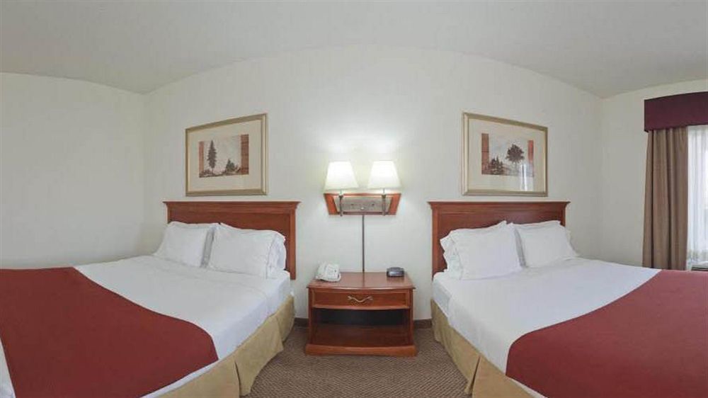 Seasons Inn & Suites Highland Exteriér fotografie