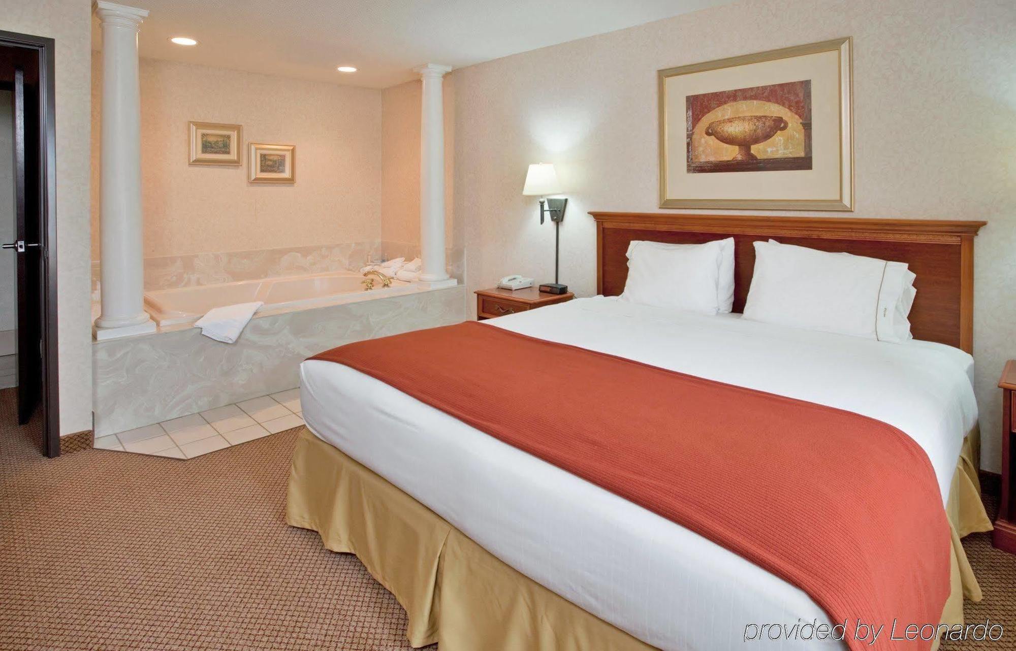 Seasons Inn & Suites Highland Pokoj fotografie
